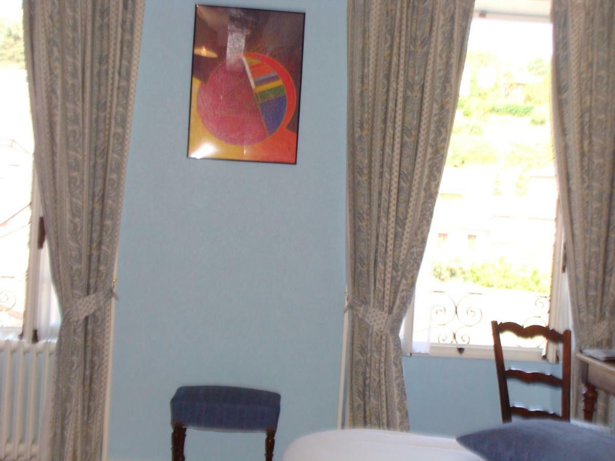 Logis La Gamade Hotell Donzenac Exteriör bild